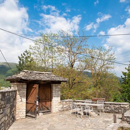 Cozy Traditional House In Kato Pedina- To Petrinoヴィラ エクステリア 写真