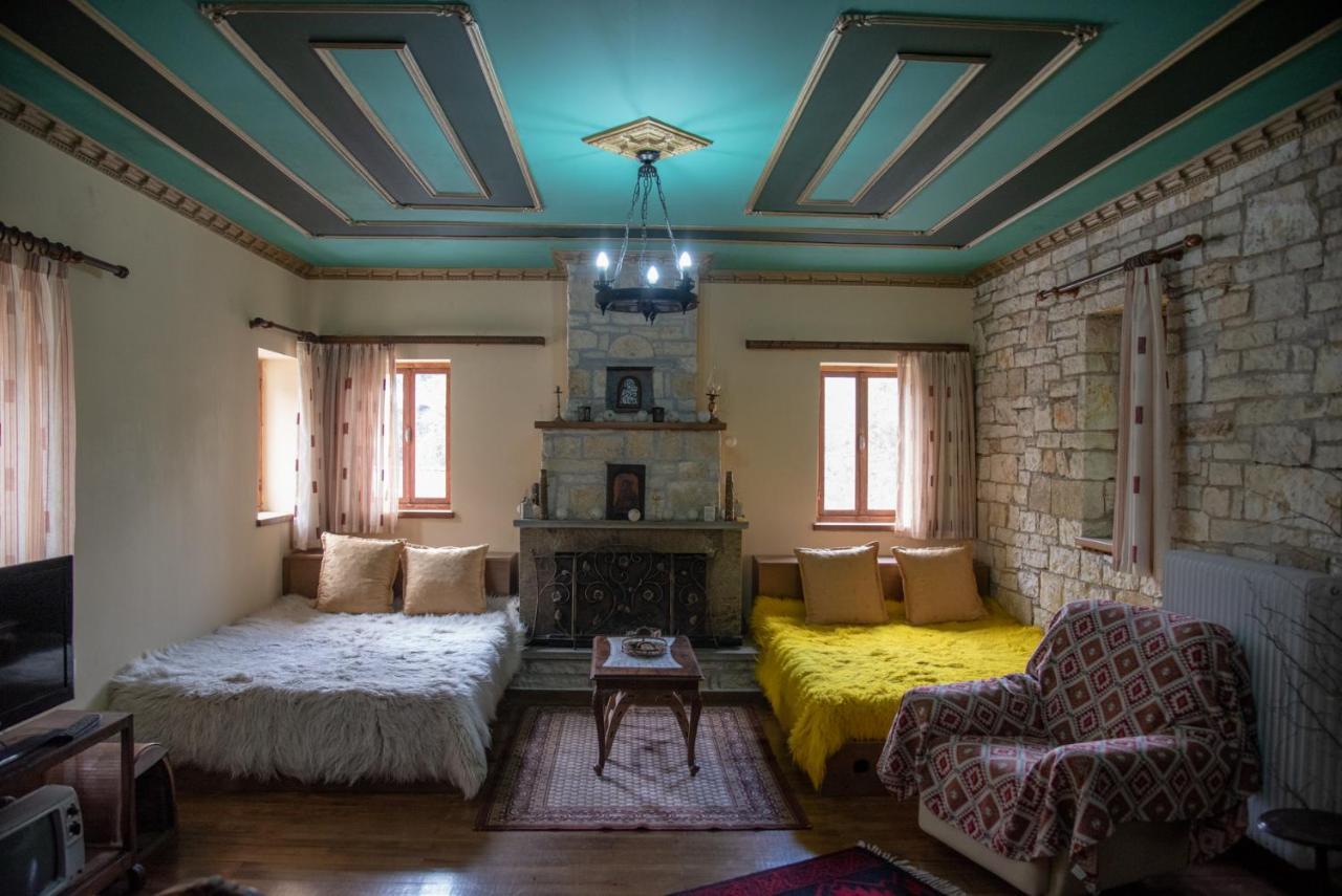 Cozy Traditional House In Kato Pedina- To Petrinoヴィラ エクステリア 写真
