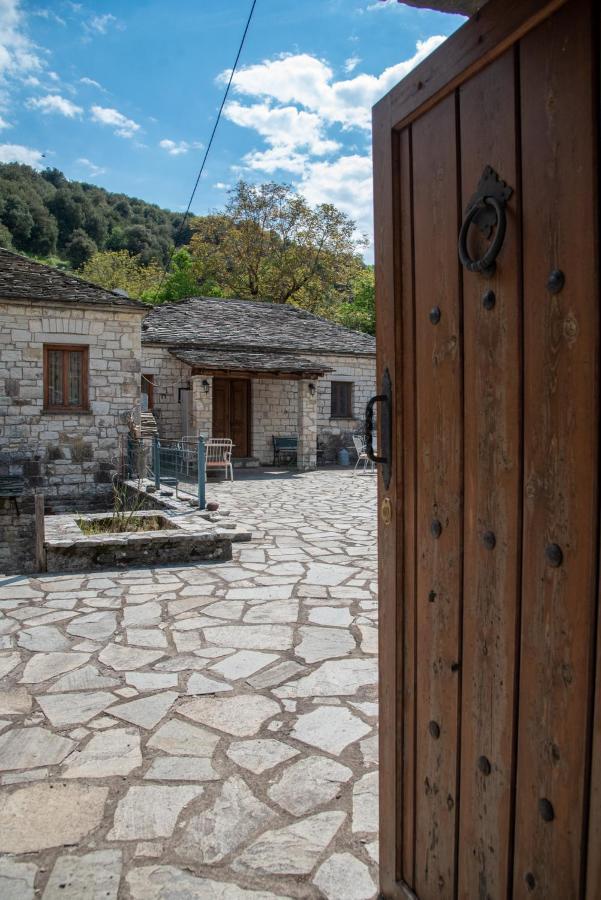 Cozy Traditional House In Kato Pedina- To Petrinoヴィラ エクステリア 写真