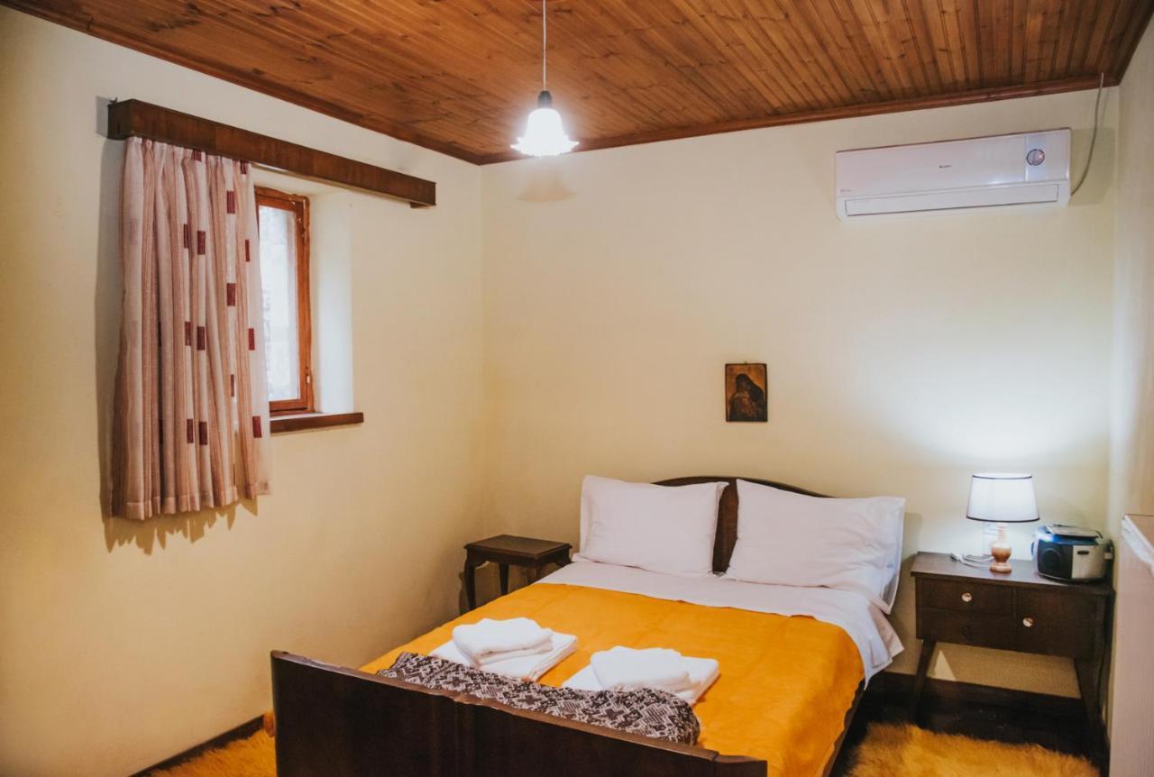 Cozy Traditional House In Kato Pedina- To Petrinoヴィラ エクステリア 写真